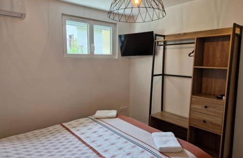 Le Zénith - 3 chambres, 3 salles de bain - 8 pers max - Local à vélos - Réservation à la chambre possible - Foto 8