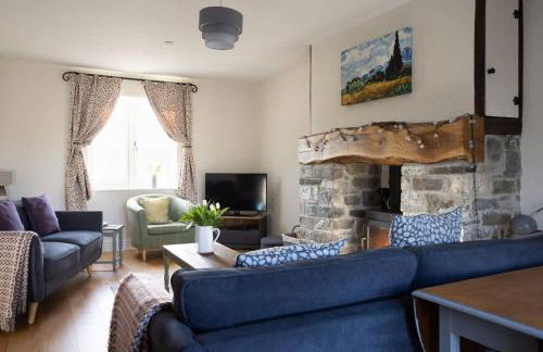 Family Country Cottage with Stunning Mountain View sleeps 12 - Foto 2