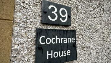 Cochrane House - Photo 5