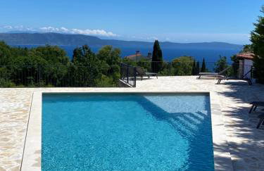 Villa Castelina Part II of twin house - Foto 1