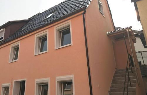 Mobilierte Monteuerswohnungen mit 5 Betten Stuttgart, Böblingen, Reutlingen, Waldenbuch - HeimbachOG - Foto 1