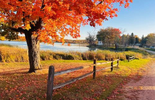 Sunrise by the Lake, Campfire, Kayaking - Foto 15