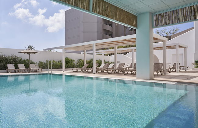 Epsilon Hotel Apartments - Photo 32