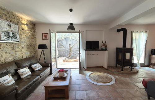 La Bastide de Peyremale, gîtes en Cévennes, piscine, tennis - Foto 10