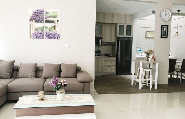 Kelapa Gading House - Photo 1