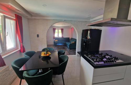 Apartment Casa Lumina - 5 minutes to the airport - Foto 56