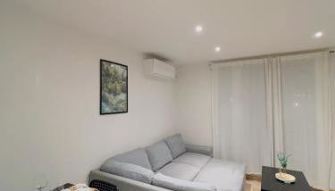 Superbe T3 séjour Marseille Clim 2 balcons Timone - Foto 2