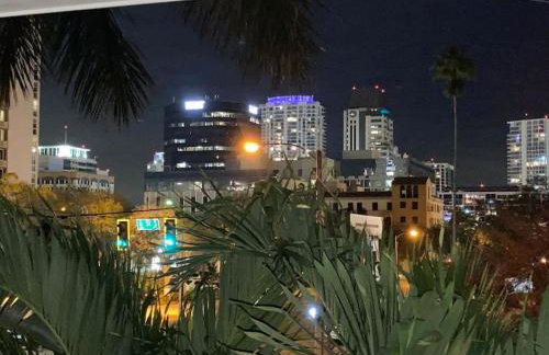 Wine-Dine-Sunshine Cozy Flat in The Heart of DTSP - Foto 25