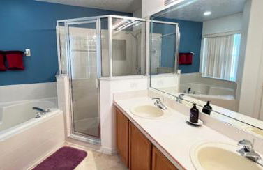 South Facing Pool with Lake View - Ideal for Families & Couples - Foto 16