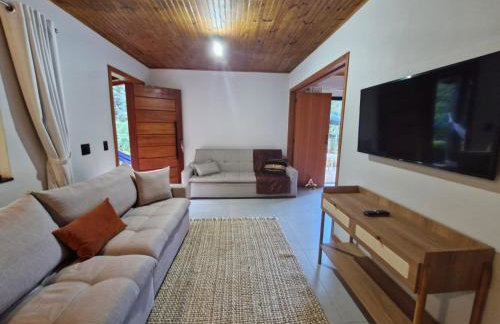 Chalé da Cachoeira - Cachoeira particular dentro da hospedagem - Foto 28