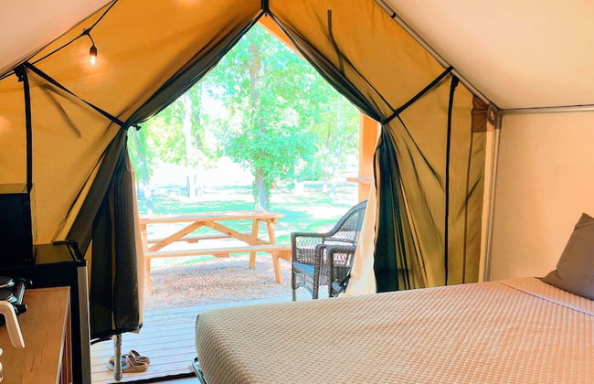 Son's River Ranch Glamping Cabin 30 - Foto 8