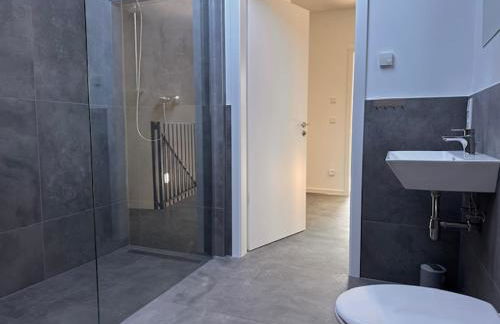 150m2 Maisonette 3 Schlafzimmer 2 Bäder und Balkon - Photo 9