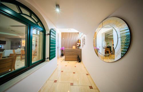 Pool Terrace Sea View Šarkić - Photo 28