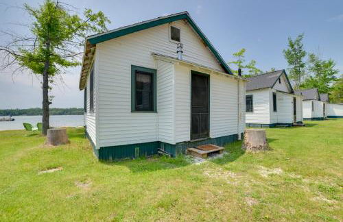 Water-View Deck! Cabin 4 on Les Cheneaux Islands - Photo 21
