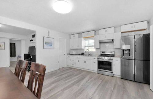 Spacious Home Minutes to the Beach - Foto 5