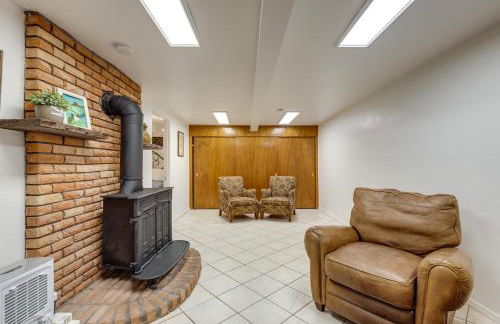 Burley Home with Playground - 1 Mi to Golf Course! - Foto 24