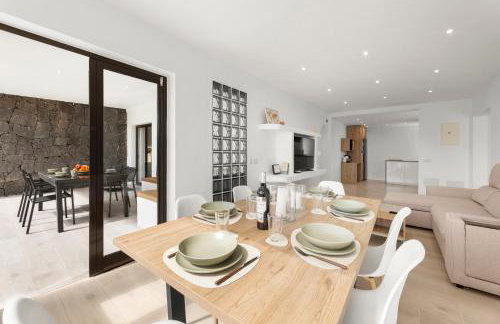 Villa Cactus - Large Private Plot - Heated Pool & BBQ - Luxury Vacation - Foto 26