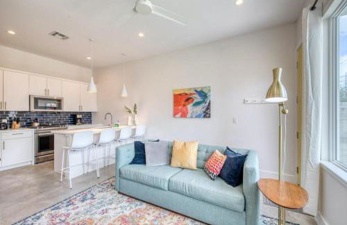 Conveniently Located Upstairs Deck BBQ - Foto 16