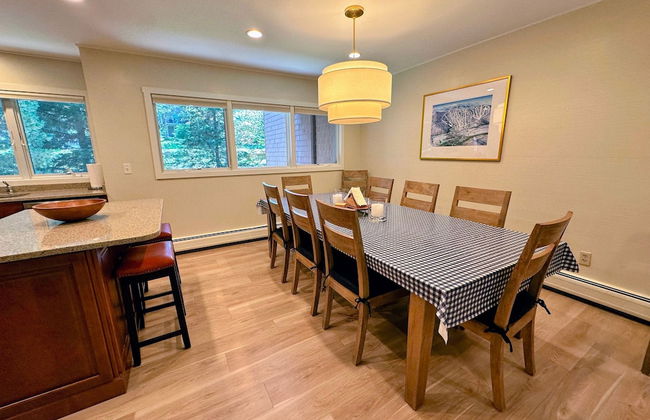 A1 Luxury Bretton Woods Ski-in Ski-out Townhome Next to Beginner ski Area Fast Wifi Keyless Entry - Photo 64