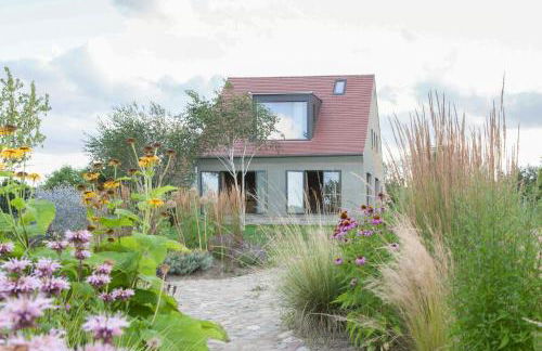 Architectural Gem On The Cornfield - Photo 1