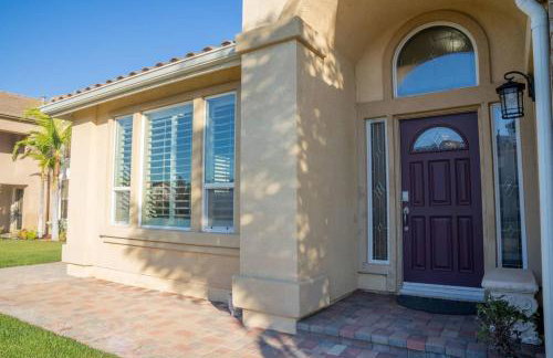 Spacious Disney Retreat with Pool Table Fire Pit - Foto 18
