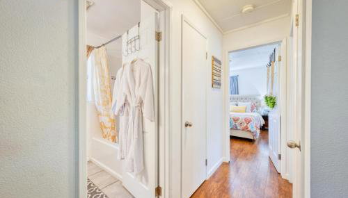 Charming Milk Barn Home on Vineyard Estate - Foto 3