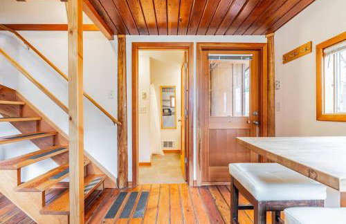 Charming two-level retreat in Capitol Hill - Foxglove Inn - Foto 5