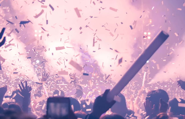 Bucharest Pub Crawl - Photo 1