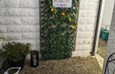 Coastal penarth dream! Close to Cardiff superb location near bars and restaurants! Dog friendly and welcome breakfast pack! - Foto 45