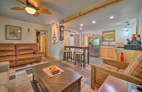 Waterfront Cottage in Fort Towson with 2 Decks! - Foto 6