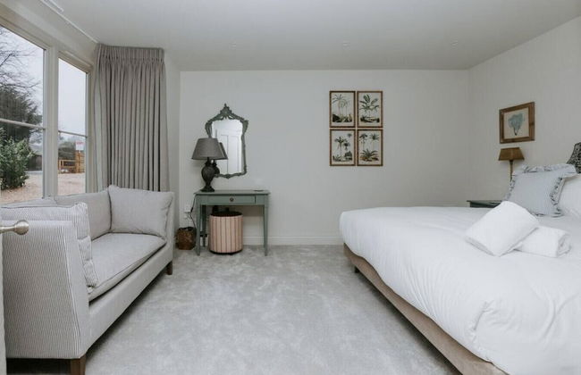 Hayward House Hot Tub Large Garden - From 1100 Per Night - Foto 17