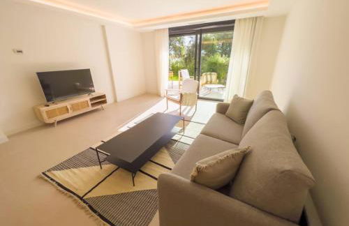 Bajo con Jardín en la Milla de Oro - Foto 28