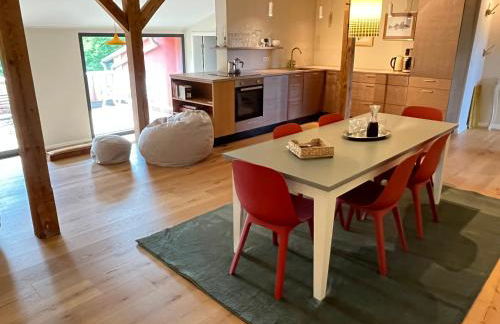 Große Wohnung mit Loggia - Photo 3