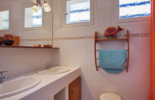 Cosy Holiday Home in Cargese Corse-du-sud Near Sea - Foto 42