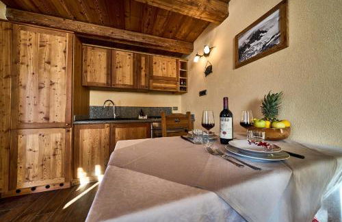 MCX Vacation Rental - MAISON LOZ duplex in typical village in Valtournenche with modern comforts just 2 minutes from the cable cars! - Foto 7