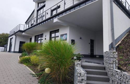 Moderne Ferienwohnung in ruhiger Lage mit Fitnessgeräte - Foto 17