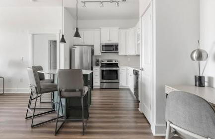 Landing Modern 2BD Gym Rooftop Lounge - Foto 6