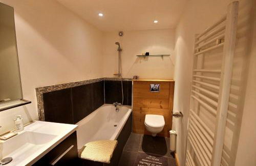 Cosy apartment with fireplace close to the slopes - Foto 10