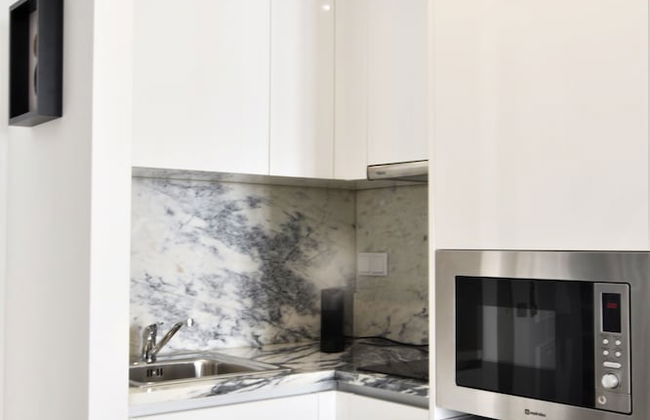 SOPHIA STUDIOS - Photo 20