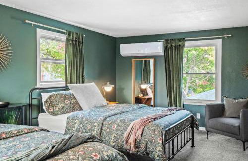 Spacious 4 Bedroom Sleeps 10 with Sauna and Hot Tub - Foto 53