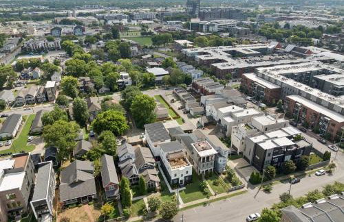 Nash Urban Oasis with Rooftop and Modern Amenities - Foto 72