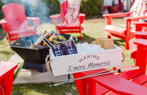 Hoosier Memories - Firepit, Pool Table, Steps to Campus - Photo 4