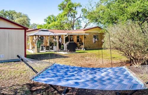 3 BR l Quiet Home with Gazebo l 5 min Medical center l Work room - Photo 8