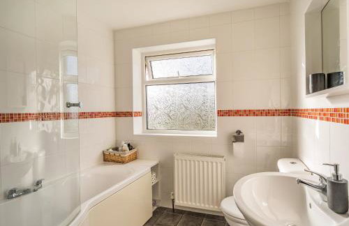 Blue House - Photo 25