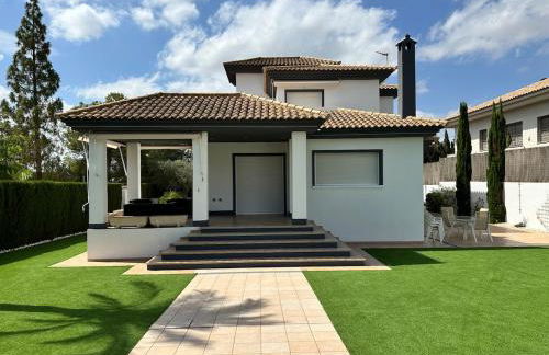 Casa Palmeras Golf Piscina y jardin privado BBQ - Foto 2