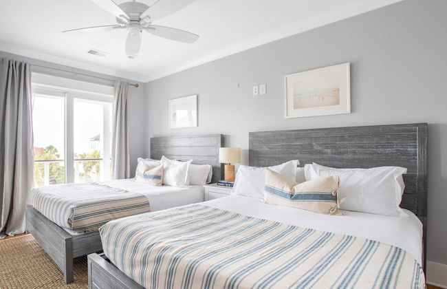 1blck to Beach, Pool, Firepit, Outdoor Kitchen, Game Room Pelican by Avantstay - Foto 21