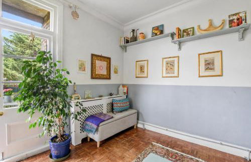 Charming London with balcony - Photo 6