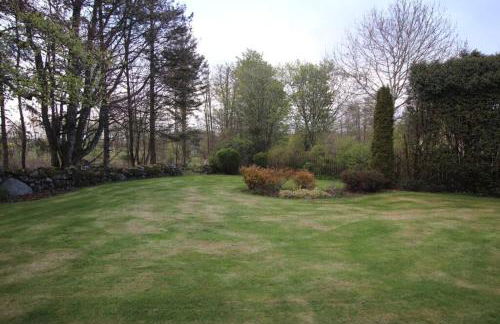 Serene Countryside Home with Manicured Gardens - Foto 30