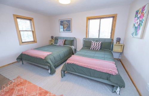 Golden Oasis - Photo 25