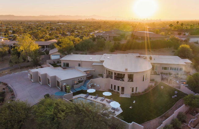 Julep by Avantstay Stylish 9 BR Estate w/ Mid-century Modern Decor - Foto 45